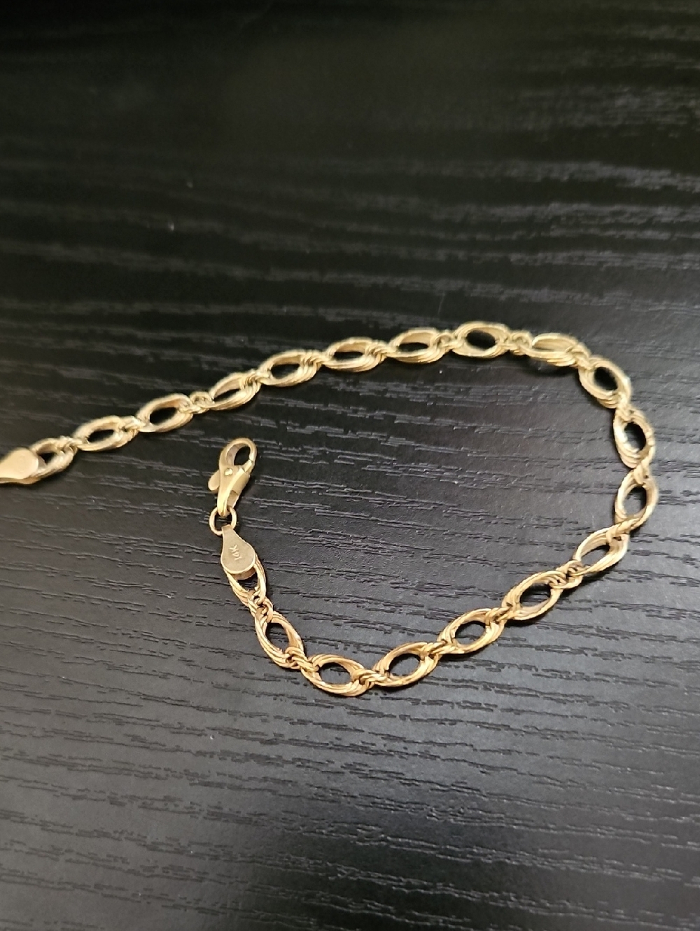 14K Gold Oval Link Women's Bracelet